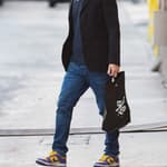 Oliver Hudson caught walking on camera.