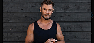 Chris Hemsworth wishes "favorite" Chris Evans a happy birthday