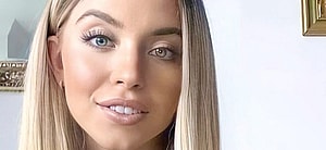 Sydney Sweeney close up