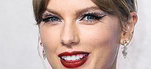 Taylor Swift close up