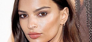 Emily Ratajkowski close up