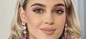 Veronika Rajek close up