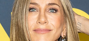 Jennifer Aniston close up