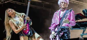 Sophie Lloyd and Machine Gun Kelly at 2022 Lollapalooza in Chicago