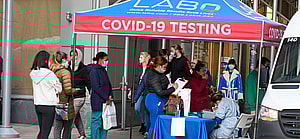 Covid 19 crisis in the theatre district of New York City, US - 17 Dec 2021