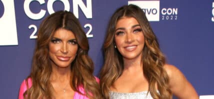 Gia and Teresa Giudice posing on the red carpet.