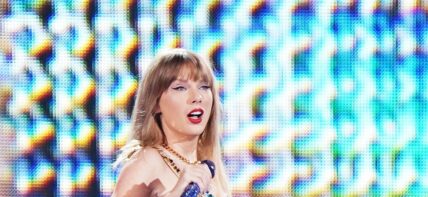 Taylor Swift performs in Arlington Texas