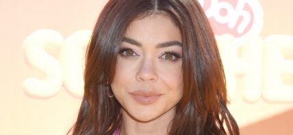 Sarah Hyland close up