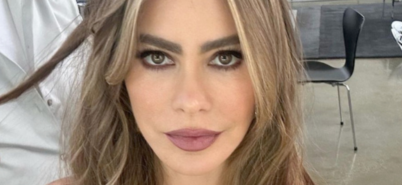 Sofia Vergara Wows Braless In Tight Shorts At 19