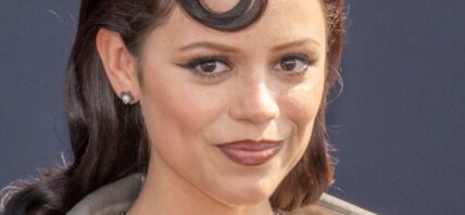 Jenna Ortega close up
