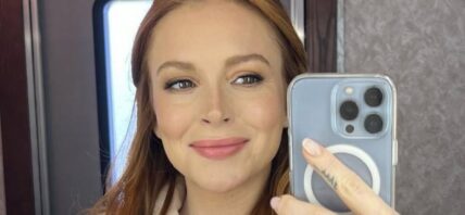 Lindsay Lohan mirror selfie