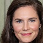 Amanda Knox at a premiere