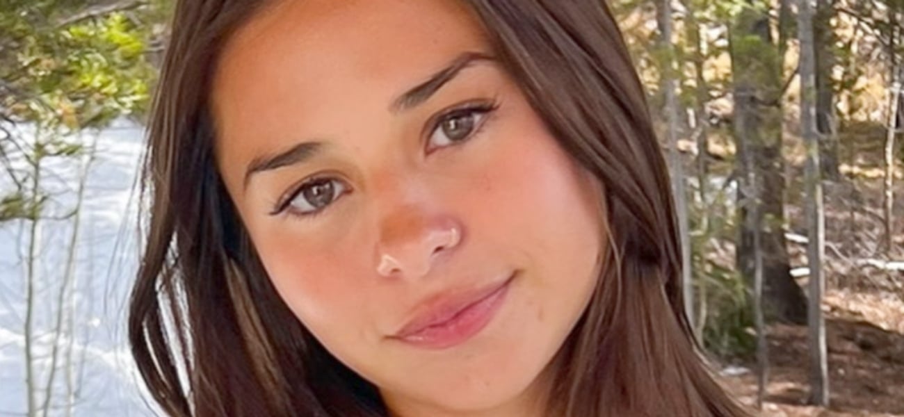 Sophie Rain, de biquíni, serve ‘café da manhã, almoço e jantar’