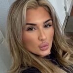 Tiffany Stratton takes a selfie