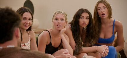 Sindi Ceta, Julianne Herring, Carter, Kennedi Cable in episode 203 of Temptation Island.