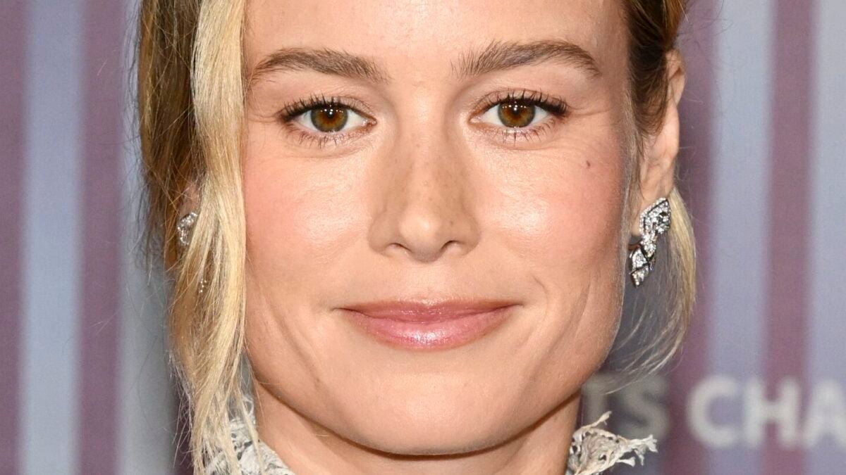 Brie Larson ‘Stacked’ In Plunging Bikini While Paddleboarding On Mexico Lake 2 2024 Breakthrough Prize MEGA1124362 021 scaled e1784819485592