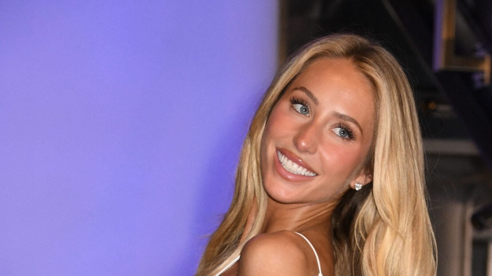 Alix Earle In Braless Sheer Top Raises Eyebrows 2 Sports Illustrated Swimsuit Models at Empire State Building MEGA1450627 078 1 scaled