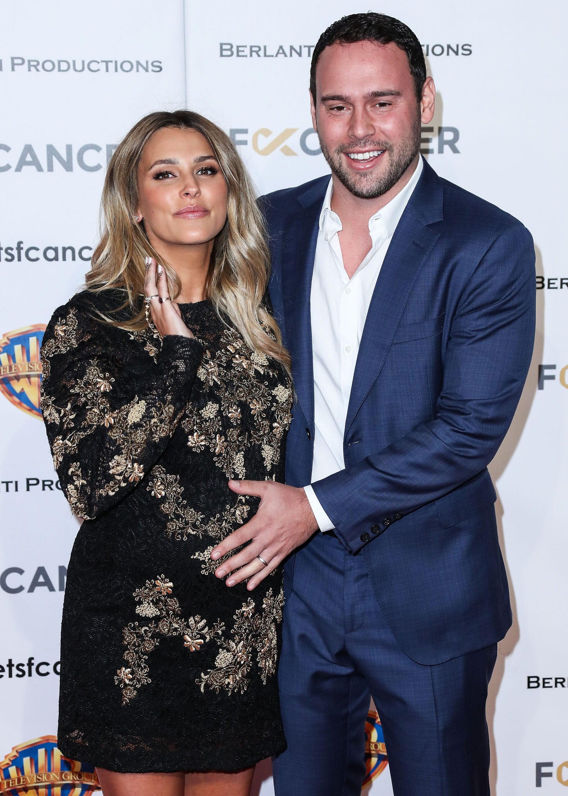 scooter braun wife blue dress And Ex-Wife Agree To Keep Divorce Settlement Confidential Color:Blue/Ivorystripe print:Floral Light Blue Evening Gown