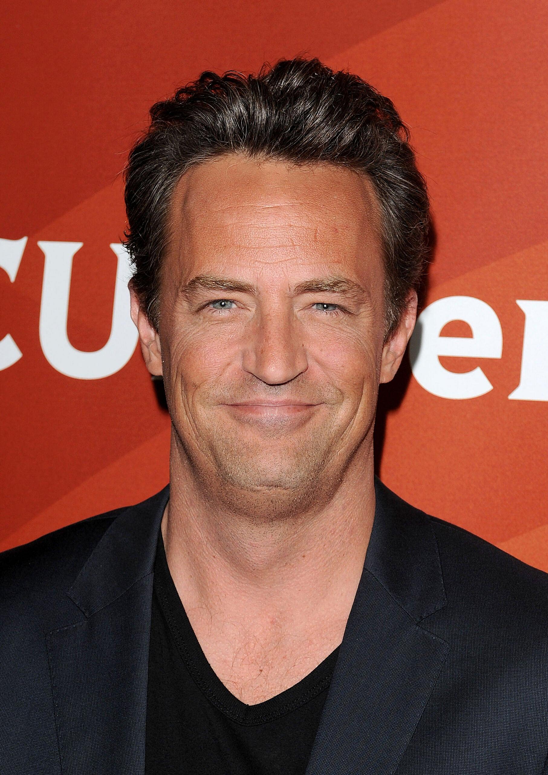 Matthew Perry Favorite Color Matthew Perry Fans Can Soon Own A Piece Of His Legacy