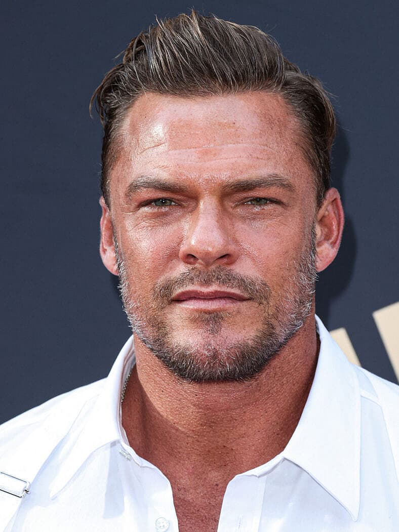 Alan Ritchson Fans Alan Ritchson Viral Fight Clip Sparks Wild Fans' Reactions