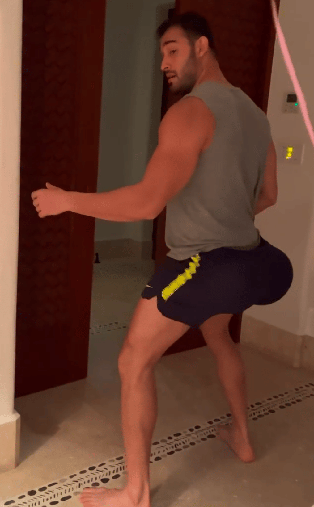 Britney Spears Raps ‘Back Got Back’ In British Accent To Fiancé’s Dance Moves!