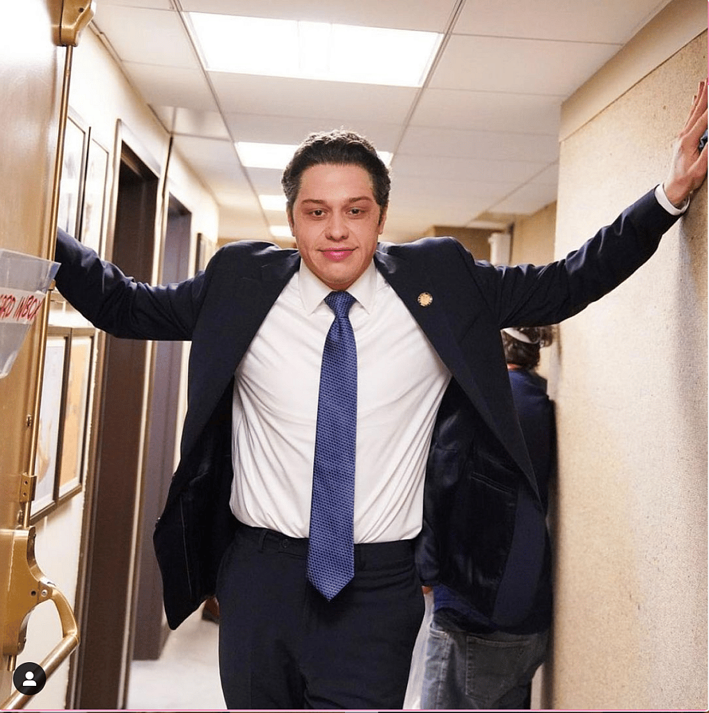 Pete Davidson dressed as Cuomo