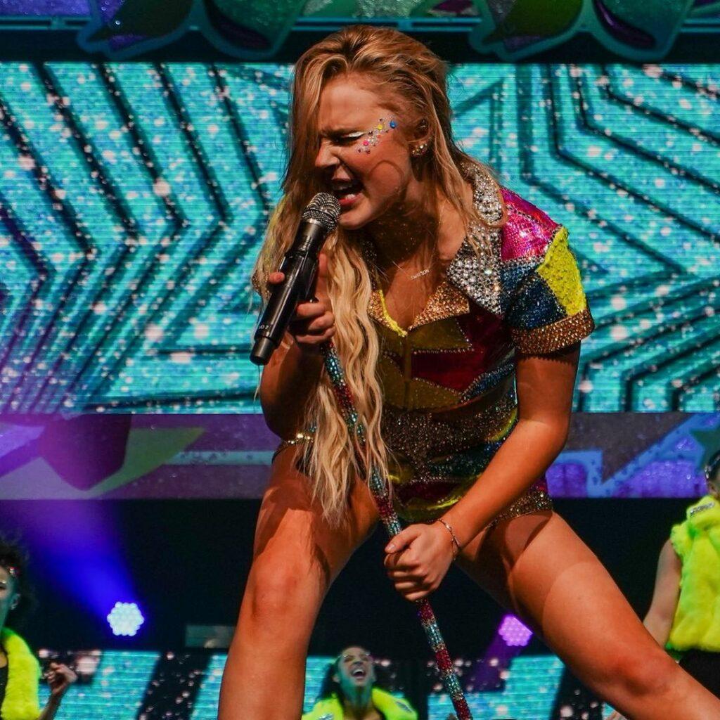 Jojo Siwa on stage