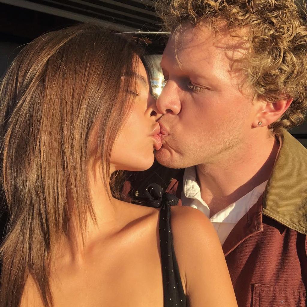 Sebastian Bear-McClard and Emily Ratajkowski kissing