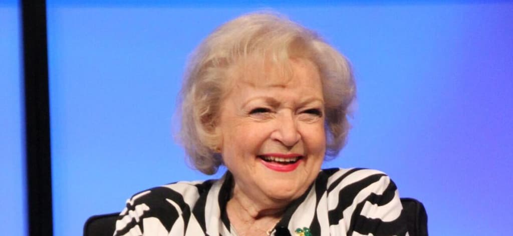 ©2012 RAMEY PHOTO 310-828-3445 Betty White Las Vegas, NV, 4/17/12 Las Vegas Hilton Actress BETTY WHITE Inducted In NAB Broadcasting Hall Of Fame 2012 VRCP (Mega Agency TagID: MEGAR88376_3.jpg) [Photo via Mega Agency]