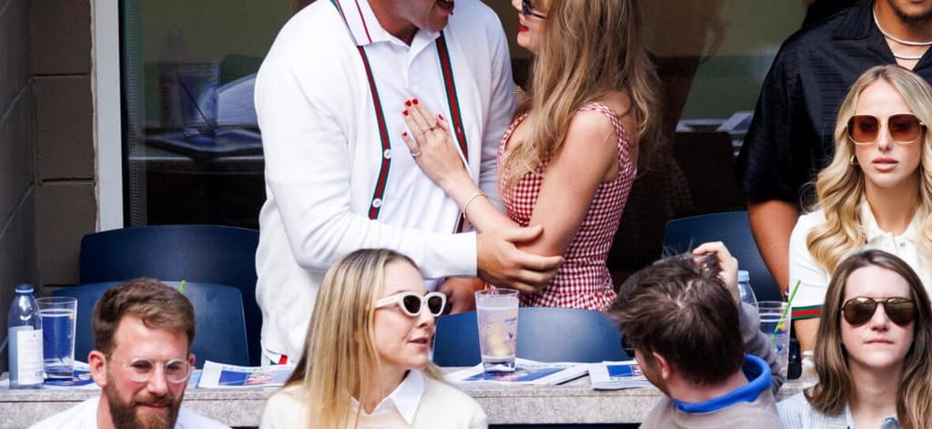 Travis Kelce and Taylor Swift get close at US Open