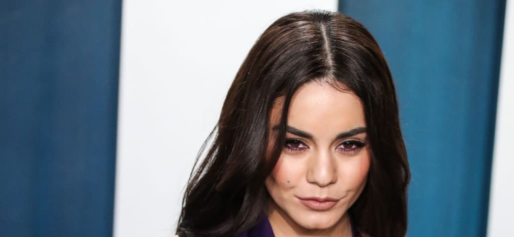 Vanessa Hudgens 2020 Vanity Fair Oscar Party