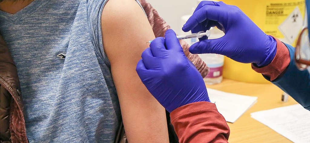 Covid-19 booster jab up to 75% effective against Omicron variant in London, UK - 10 Dec 2021