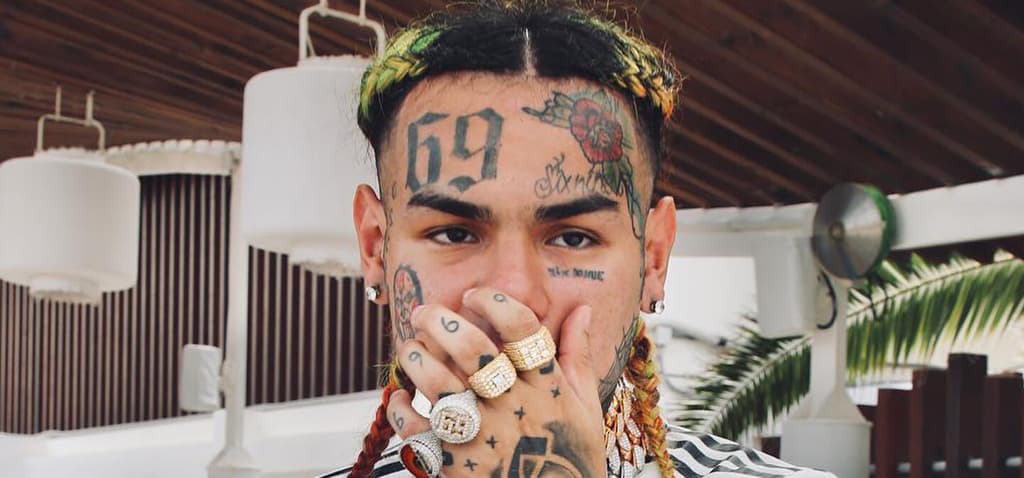 6ix9ine Suffers Multiple Injuries From Sudden Attack At Florida Gym