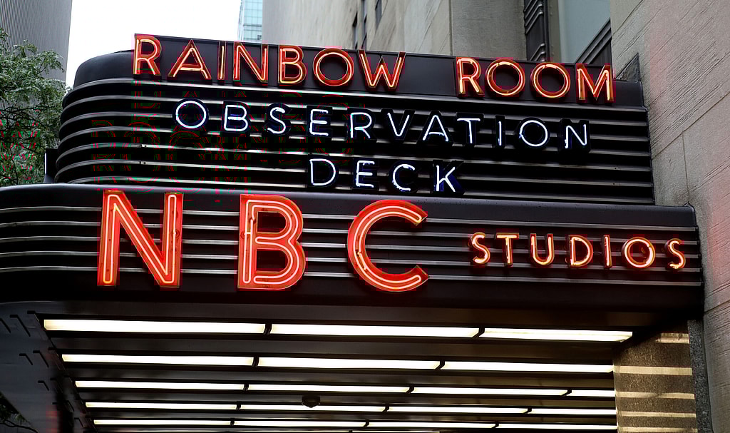 SNL Returns with Live Audience