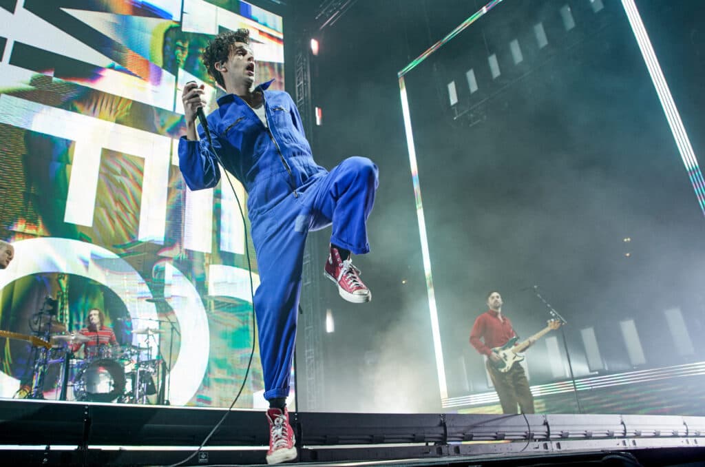 Taylor Swift allegedly dating The 1975 frontman, Matty Healy