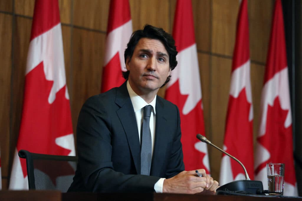 Justin Trudeau proves he's a Swiftie with Tweet to Taylor Swift