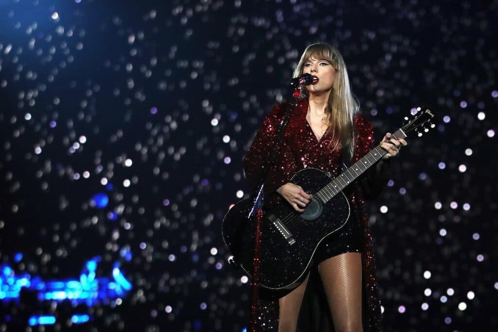 Taylor Swift allegedly dating The 1975 frontman, Matty Healy