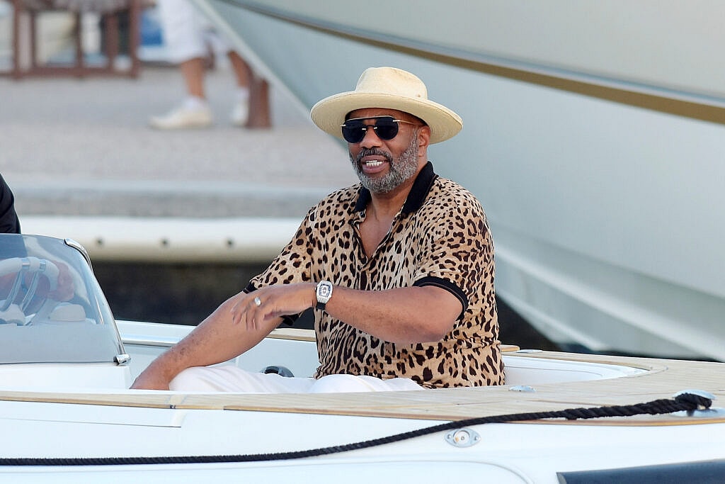 Steve Harvey seen leaving Saint Tropez