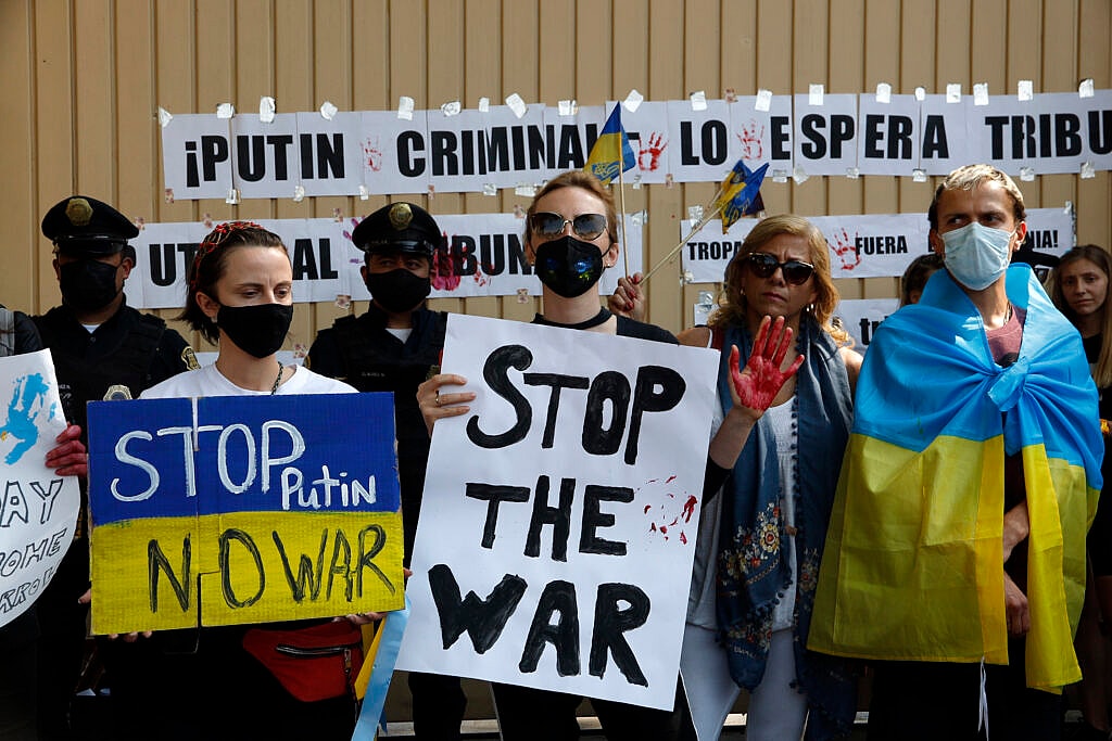 Ukrainians Protest Against Russian Military Attack
