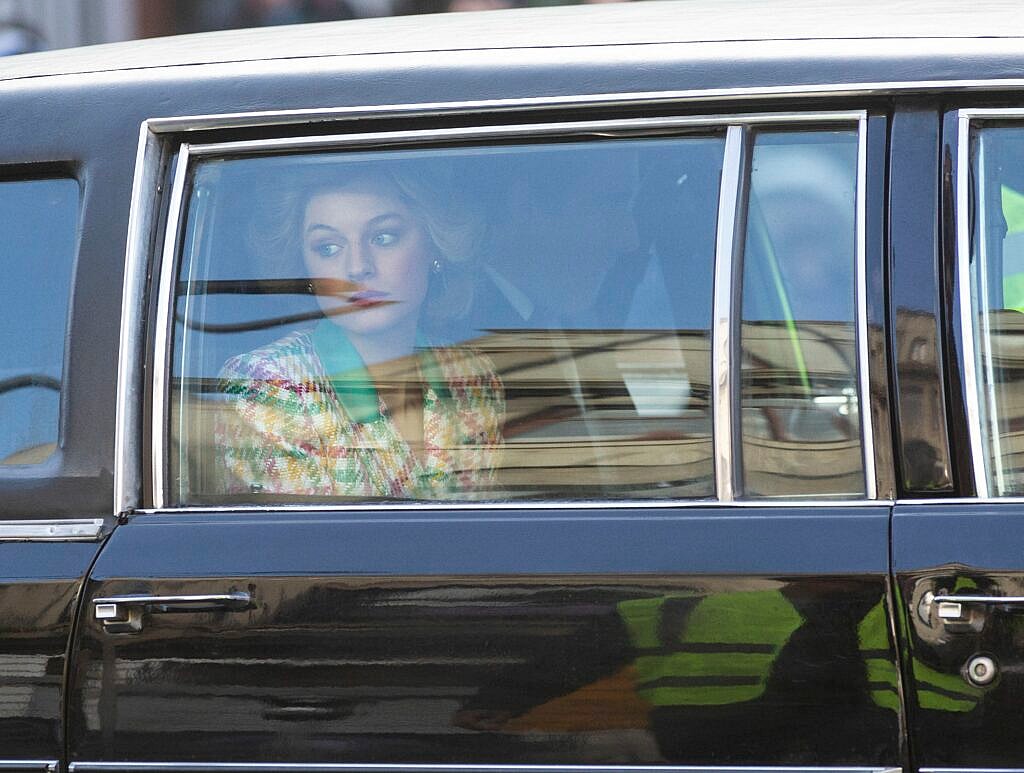 Emma Corrin Princess Diana The Crown