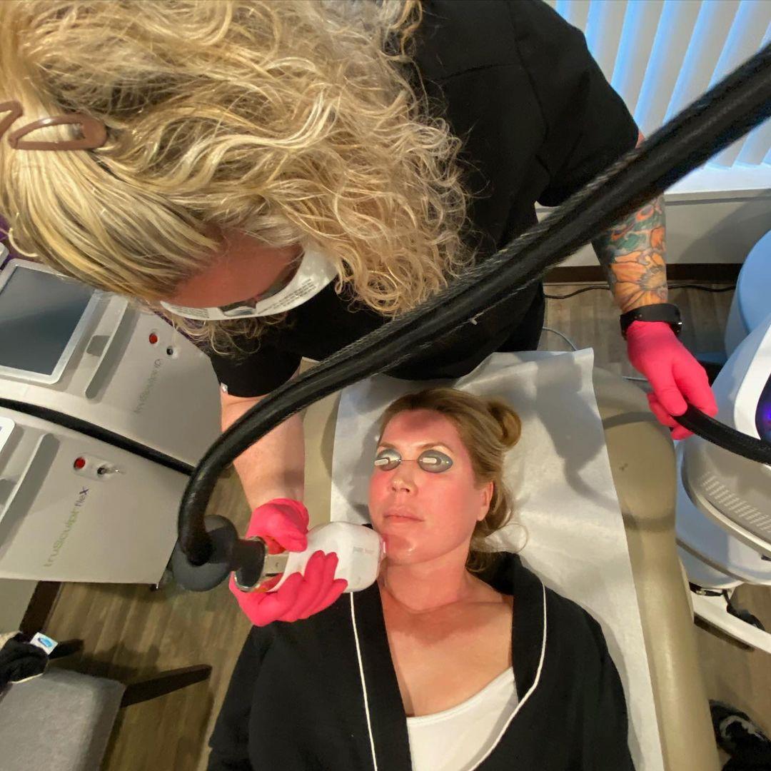 'RHOC' Dr. Jen Armstrong Accused Of Unsanitary Practices & Use Of Illegal Substances