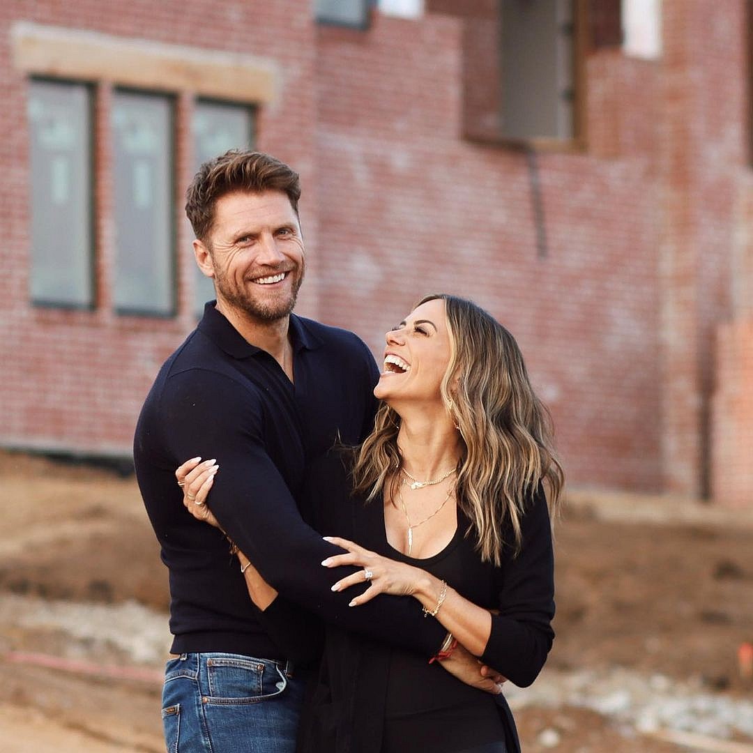 Jana Kramer Set To Follow Up Engagement Announcement With New Book