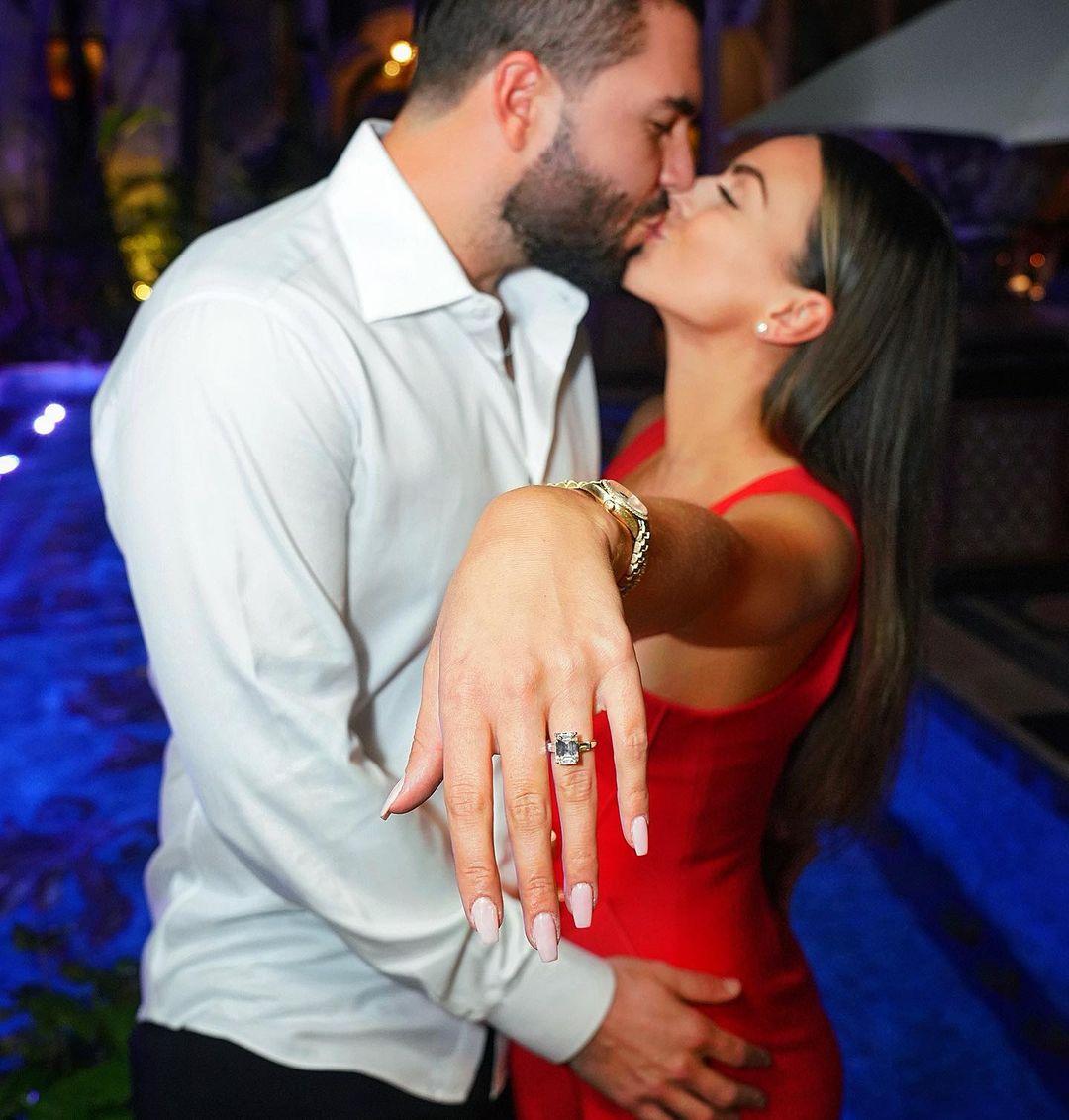 ‘MLB’ Star Eric Hosmer Slides Into Downtown Las Vegas For Amazing Weekend!