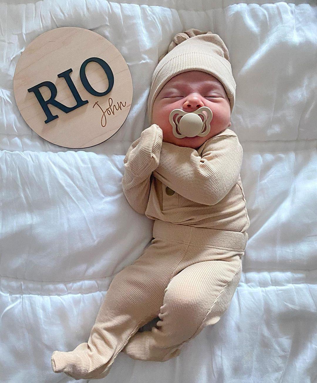 'DWTS' Star Peta Murgatroyd Unveils Newborn's Name And Birthdate