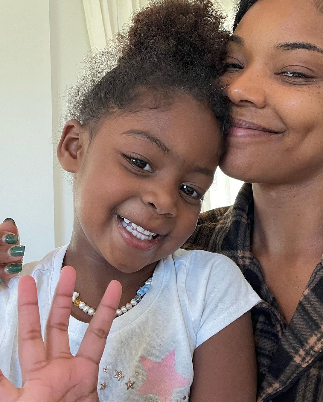 Gabrielle Union and Kaavia