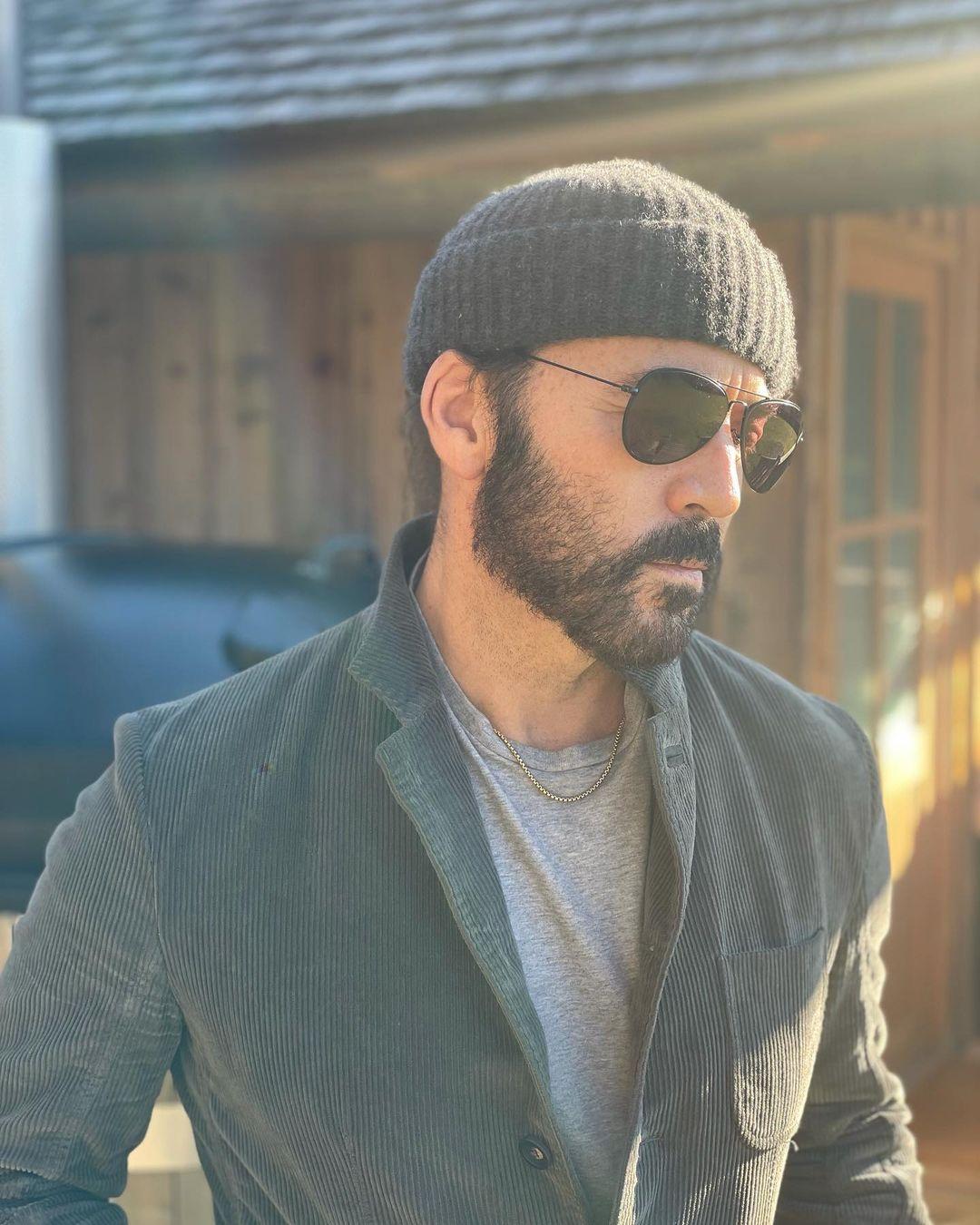 Jeremy Piven Reveals He Is 'Suffering' After Breaking Eight Ribs!