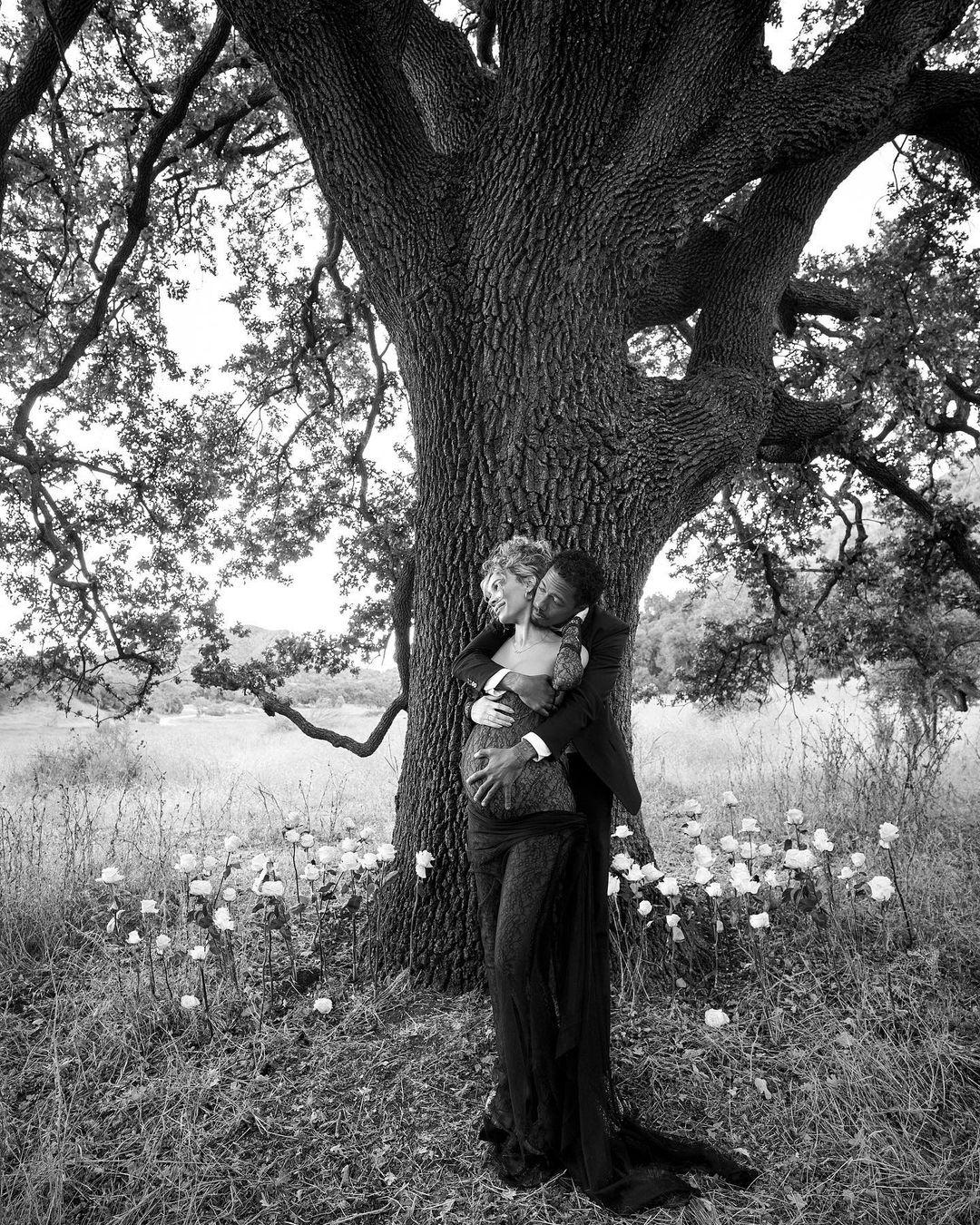 Alyssa Scott and Nick Cannon in maternity shoot