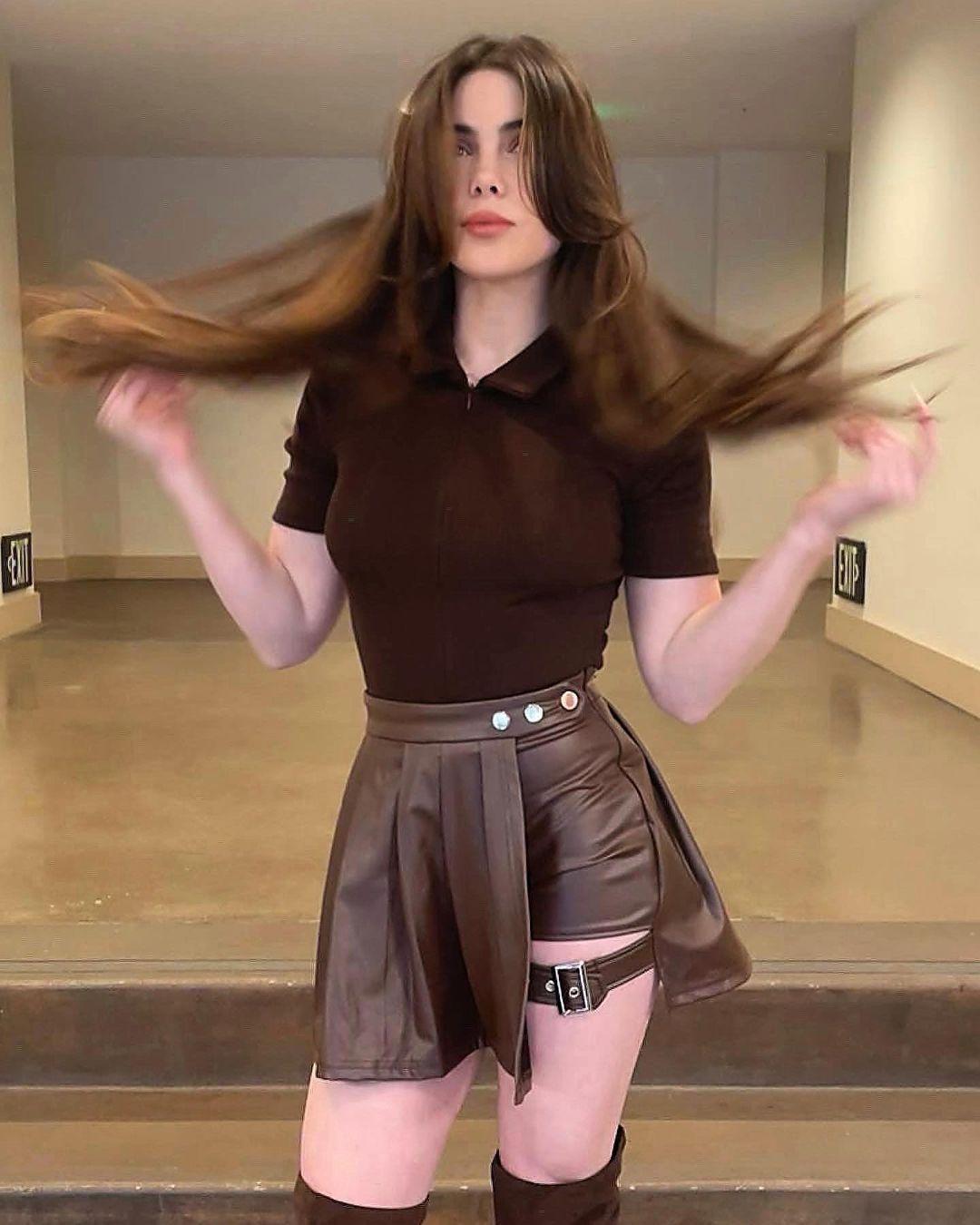 McKayla Maroney Pops Her Ass In Teasy Tangerine