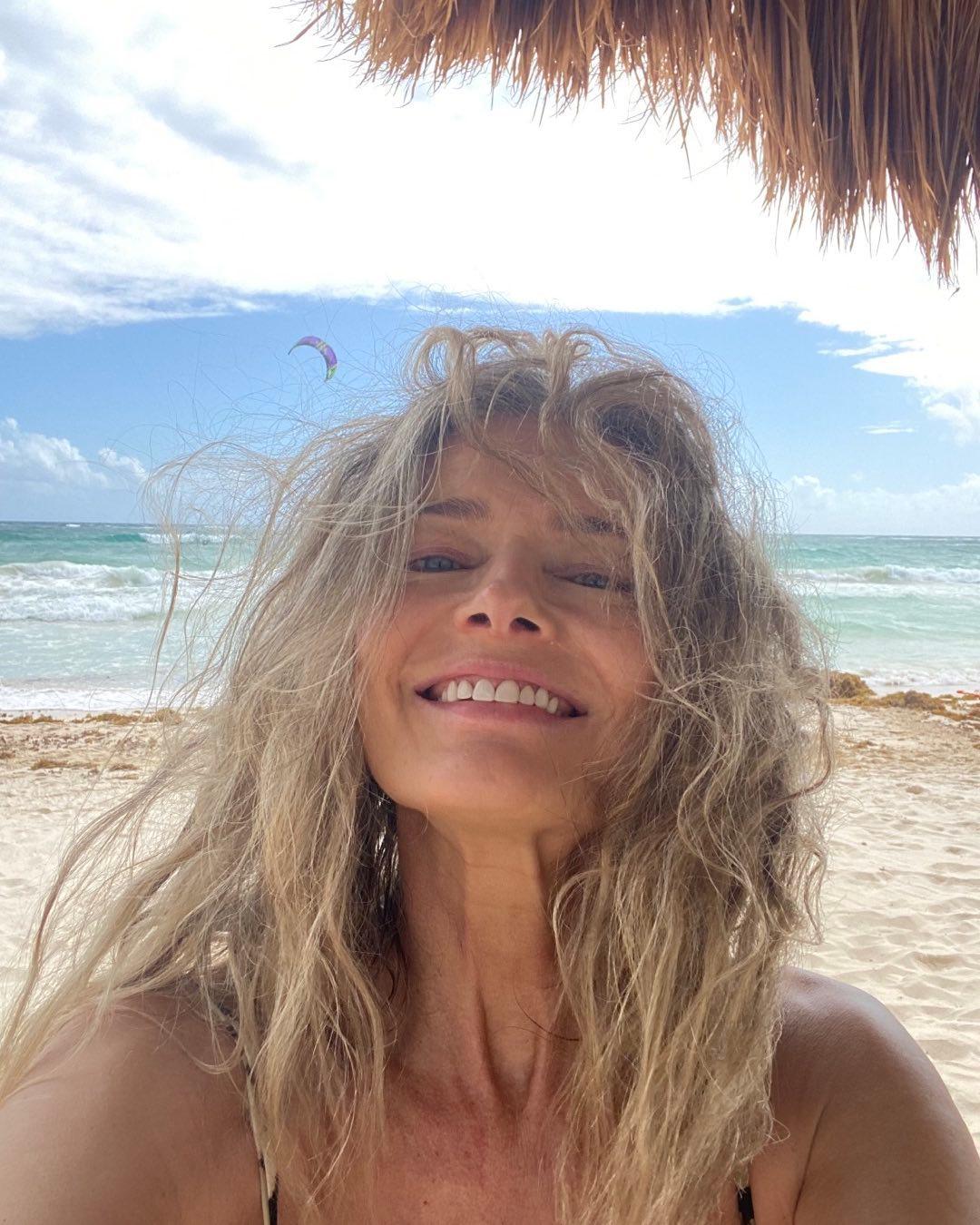 Paulina Porizkova shares vacation photos