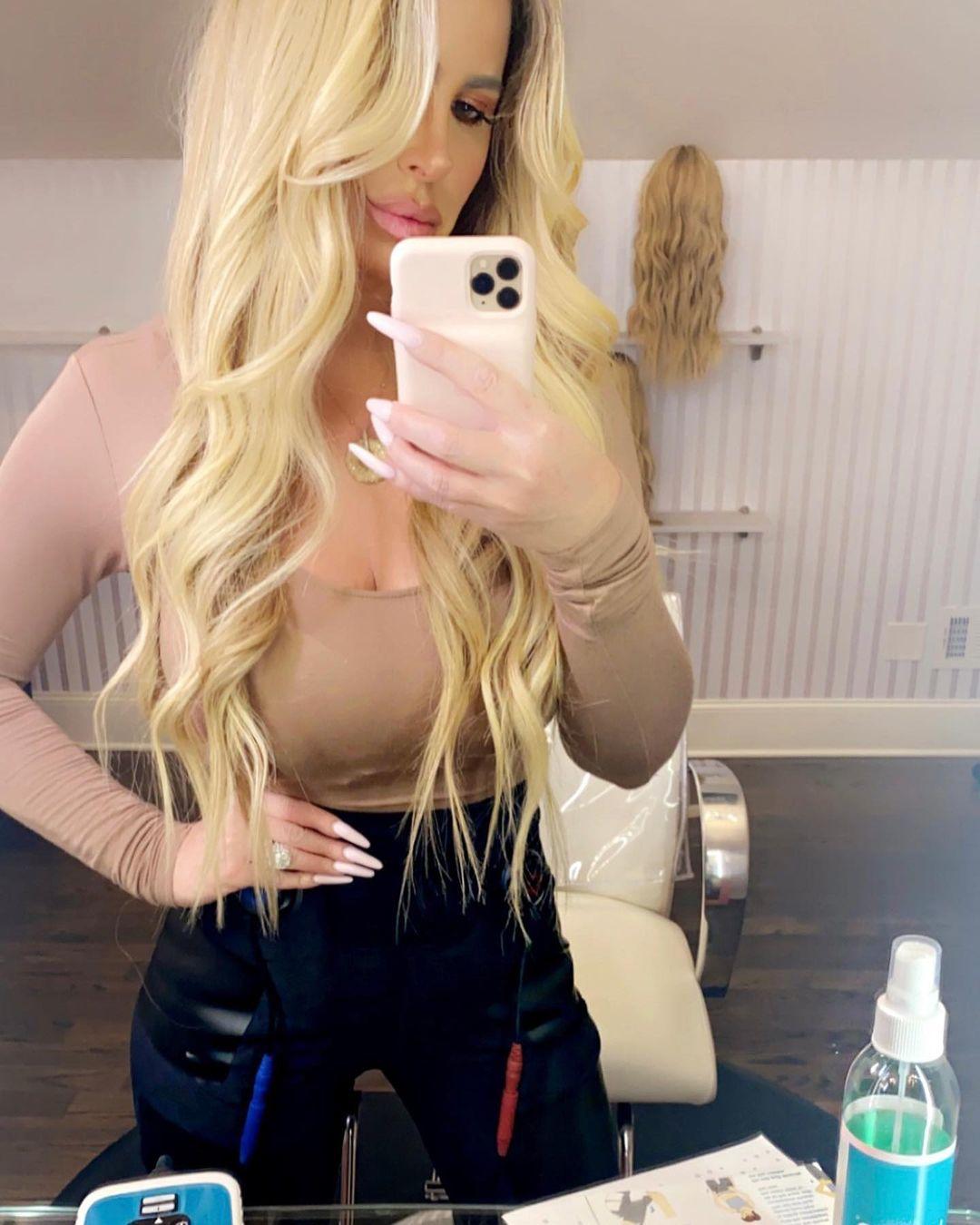 Kim Zolciak Forced To Sell 'Slightly Worn' Wigs Amid Tense Divorce Battle